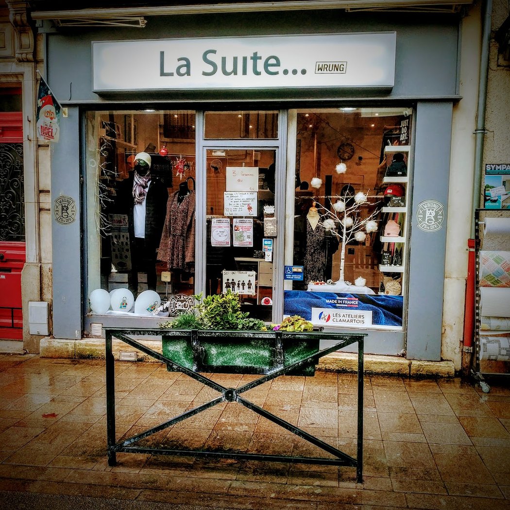 La suite 1